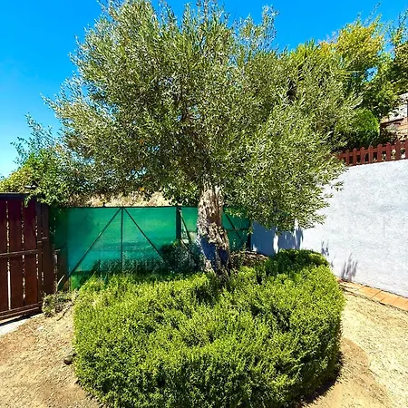 Apokas Villa *
