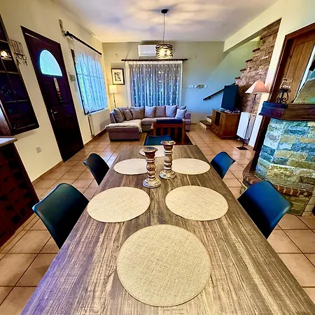 Apokas Villa