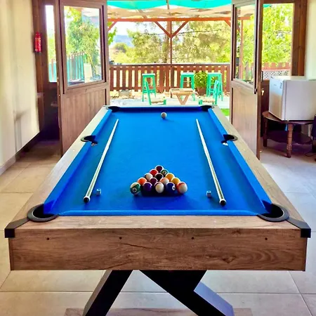 Apokas Villa *